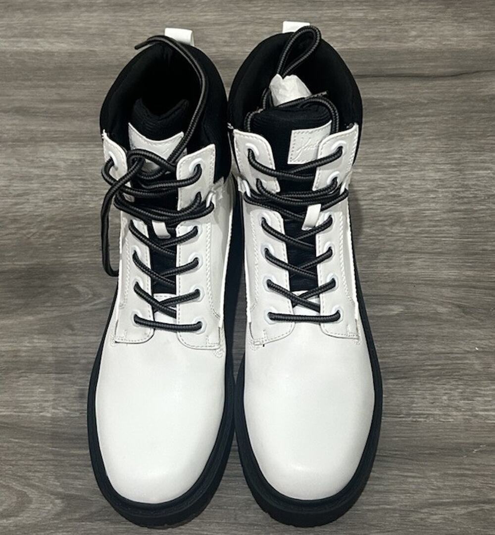 Kendall + Kylie KKWESTON-A White Leather Combat Boots Women Size 9.5 M Lug Sole